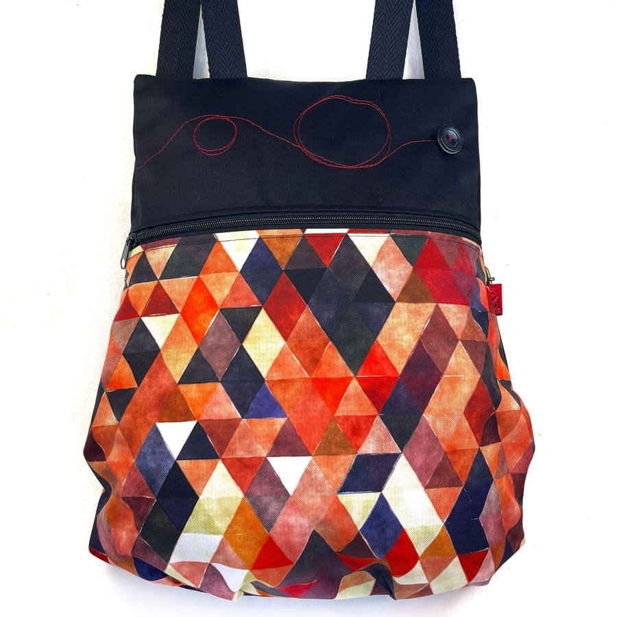 Mochila hecha en Barcelona – Twit 1